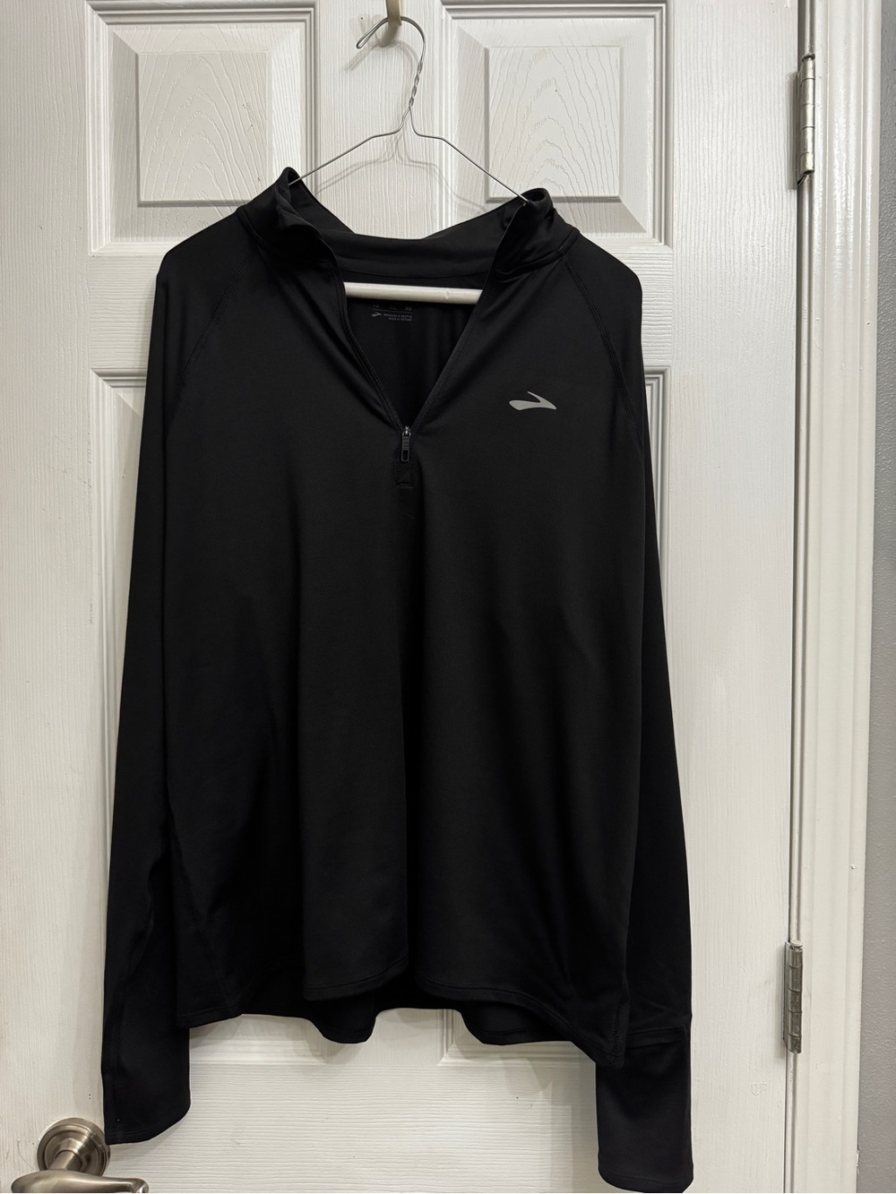 Brooks Womens Long-Sleeve 1/2 Zip.  Dash 3.0 running shirt